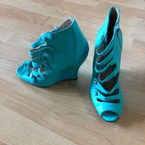 Oscar de la Renta mint pumps - size 36 french